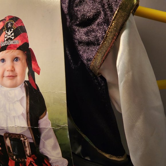 Pint Size Pirate Outfit/Onesie for Infant 6-12 months - Picture 4 of 8